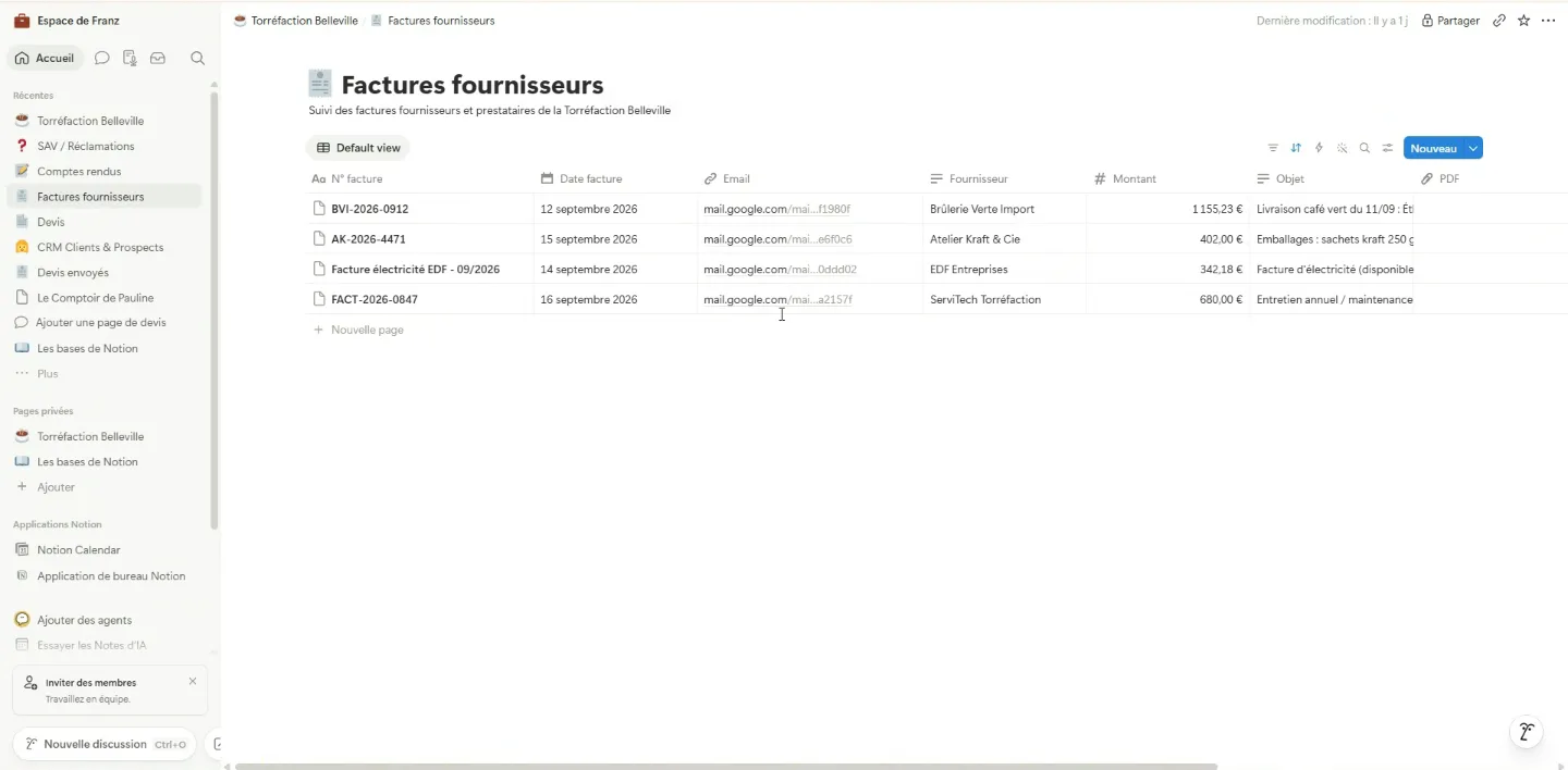 La base Notion « Factures fournisseurs » remplie par Claude : numéro, date, fournisseur, montant, statut et lien vers le mail.
